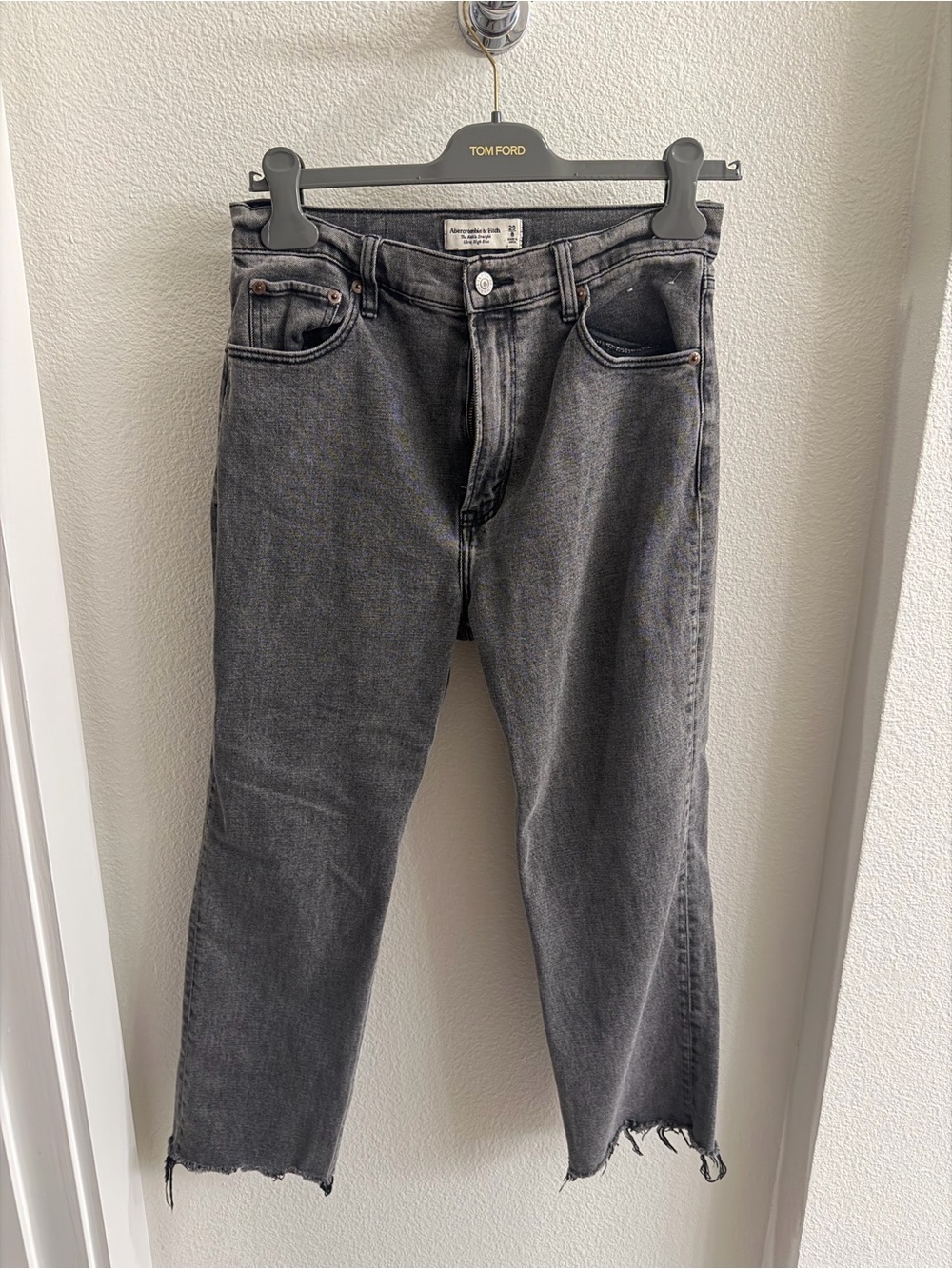Abercrombie & Fitch Washed Charcoal Cropped Ankle Jeans